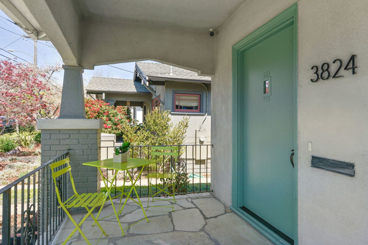 3824 Ardley Avenue