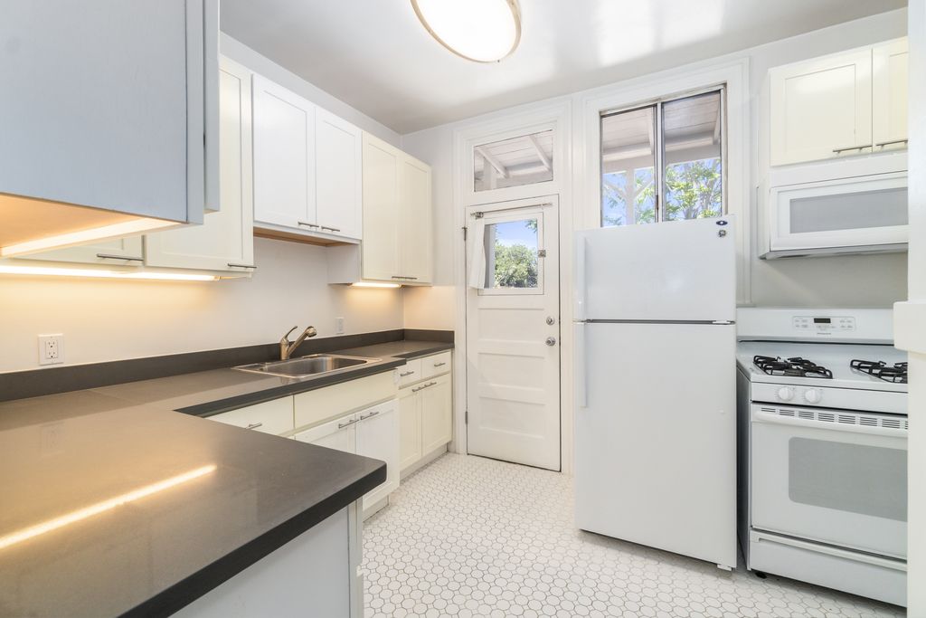 1415 Grand Street #4