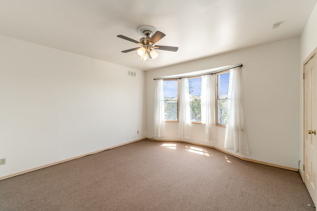 1217 Santa Clara #B