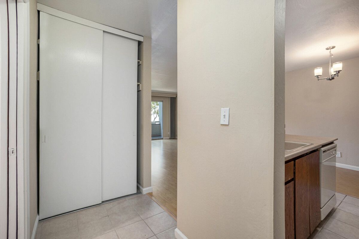 965 Shorepoint Ct. #211 