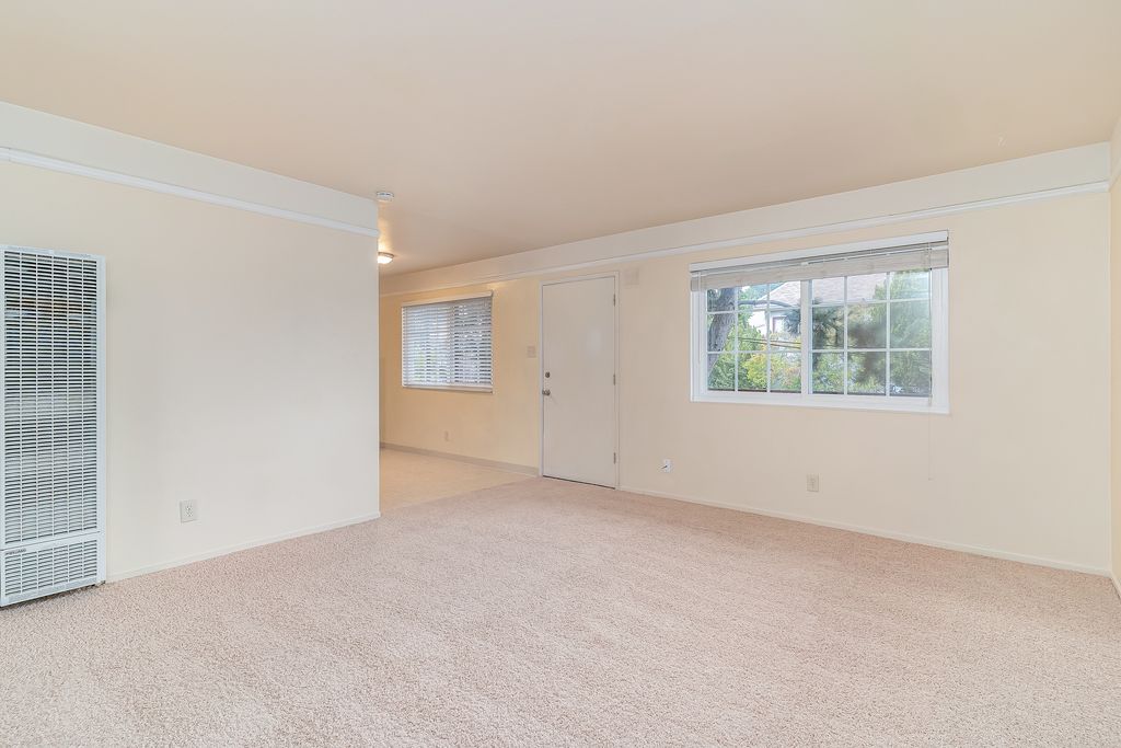 2045 Santa Clara #E