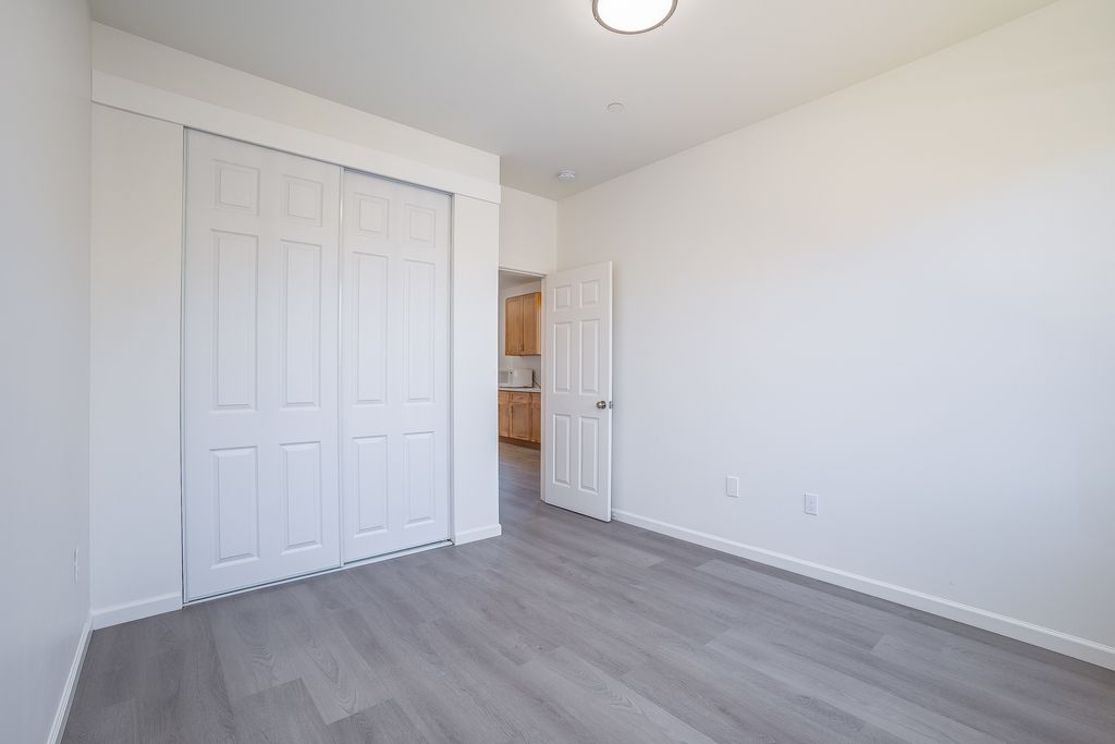 2406 W Ave 134th 