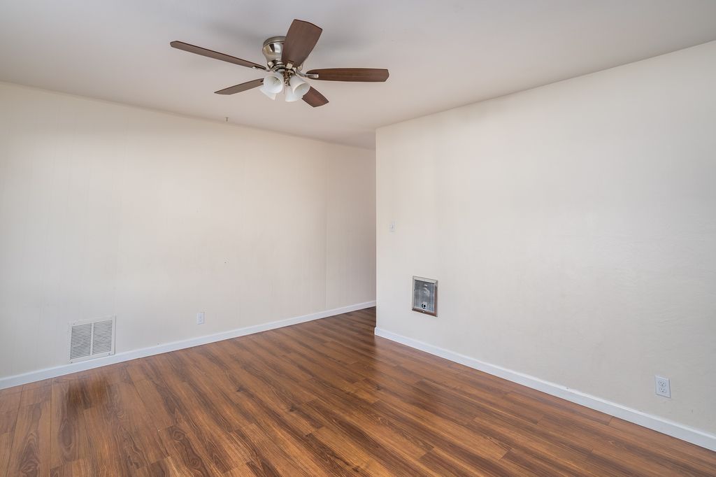 1175 Broadway #D