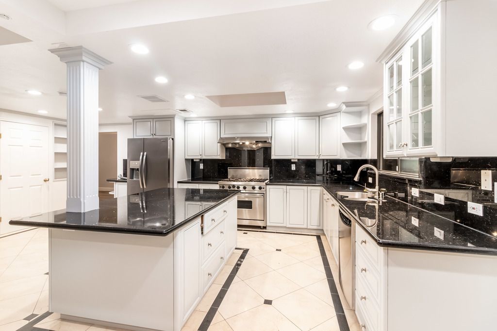 10 Tipperary Ct