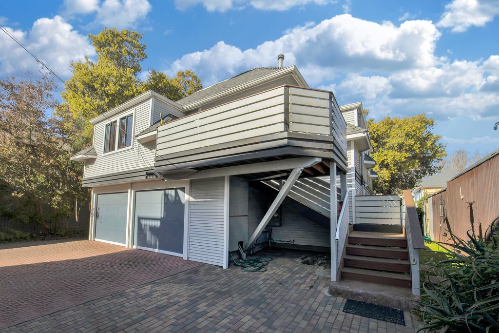 1525 Verdi Street 