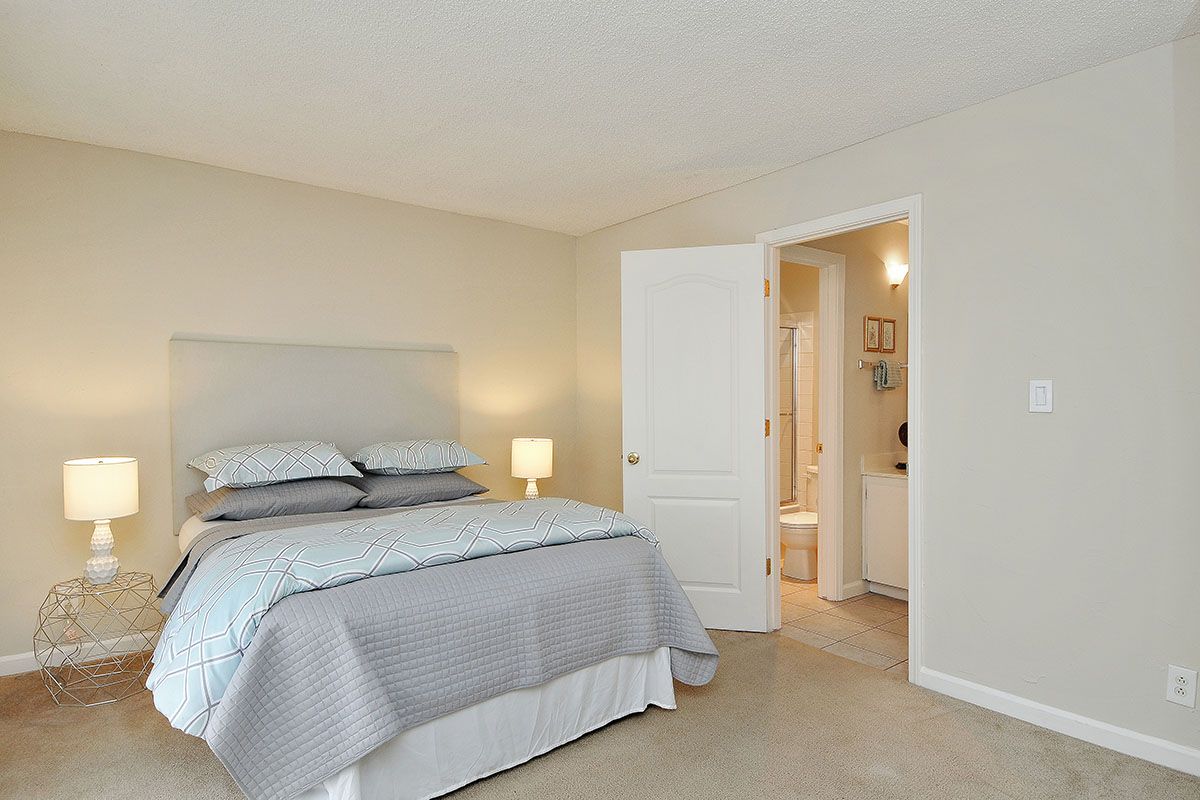 1036 Oak Grove Road #137