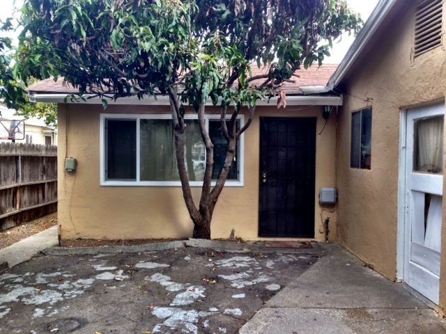 661 Clara Street