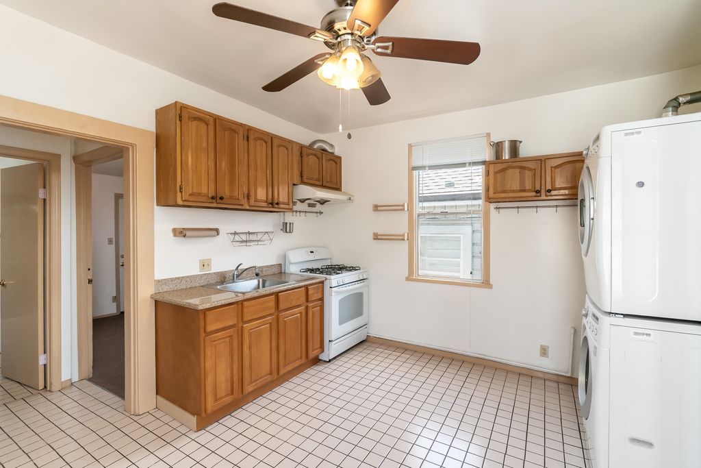 1217 Santa Clara #B