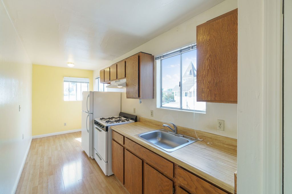 2316 Buena Vista Ave #4