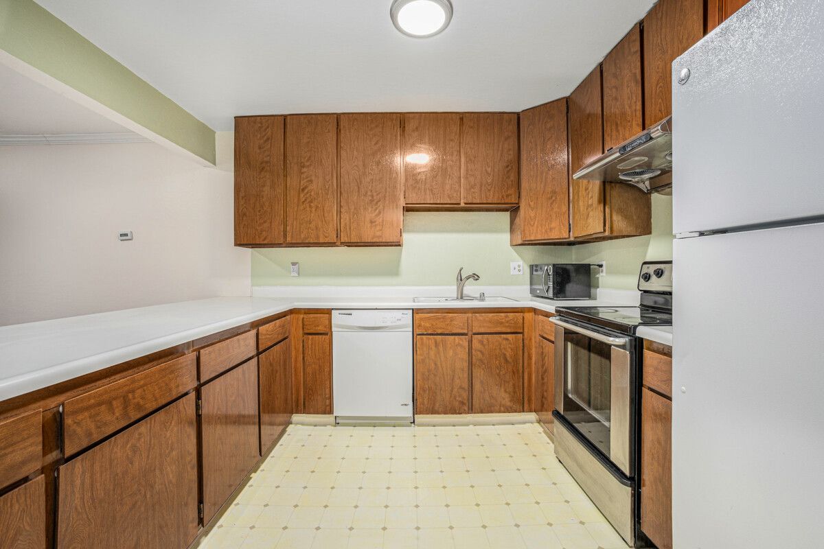 336 E. 15th Street #3