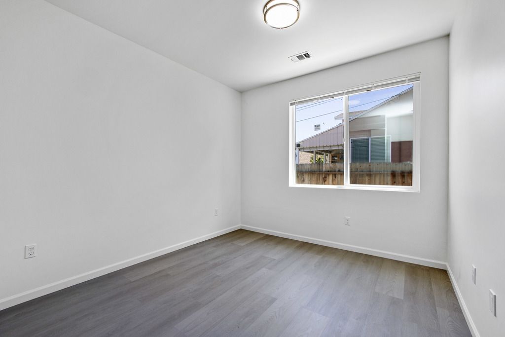 2408 W Ave 134th 