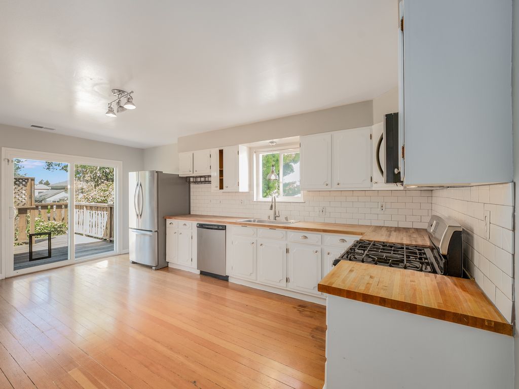 1615 Grand Street #A 