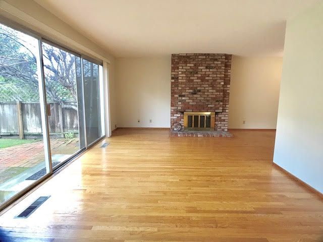 2713 Bayview Drive
