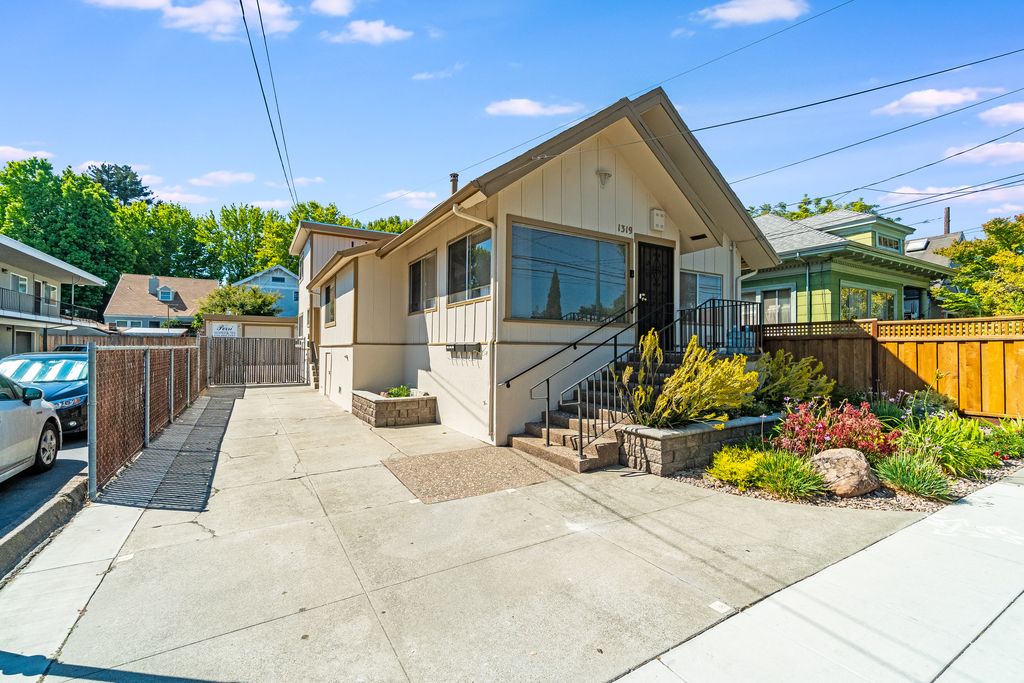 1319 High Street #B