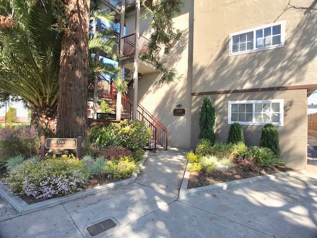2045 Santa Clara Ave 