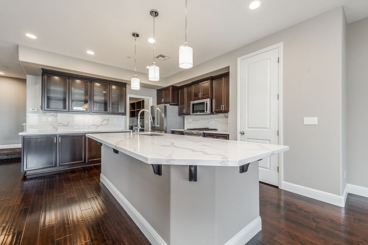 6493 Bayview Drive 