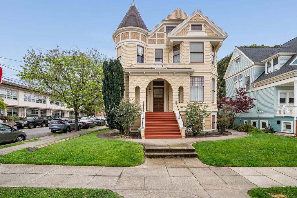 928 Lafayette Street #6