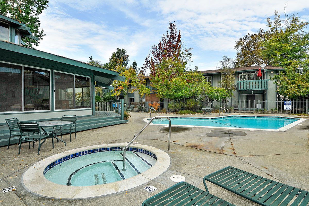 1036 Oak Grove Road #137