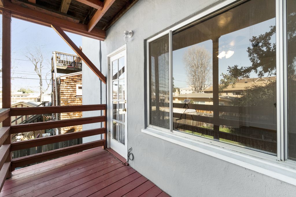 1047 Santa Clara Ave #2 