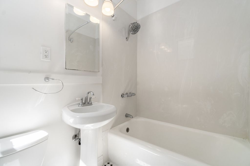 1415 Grand Street #4