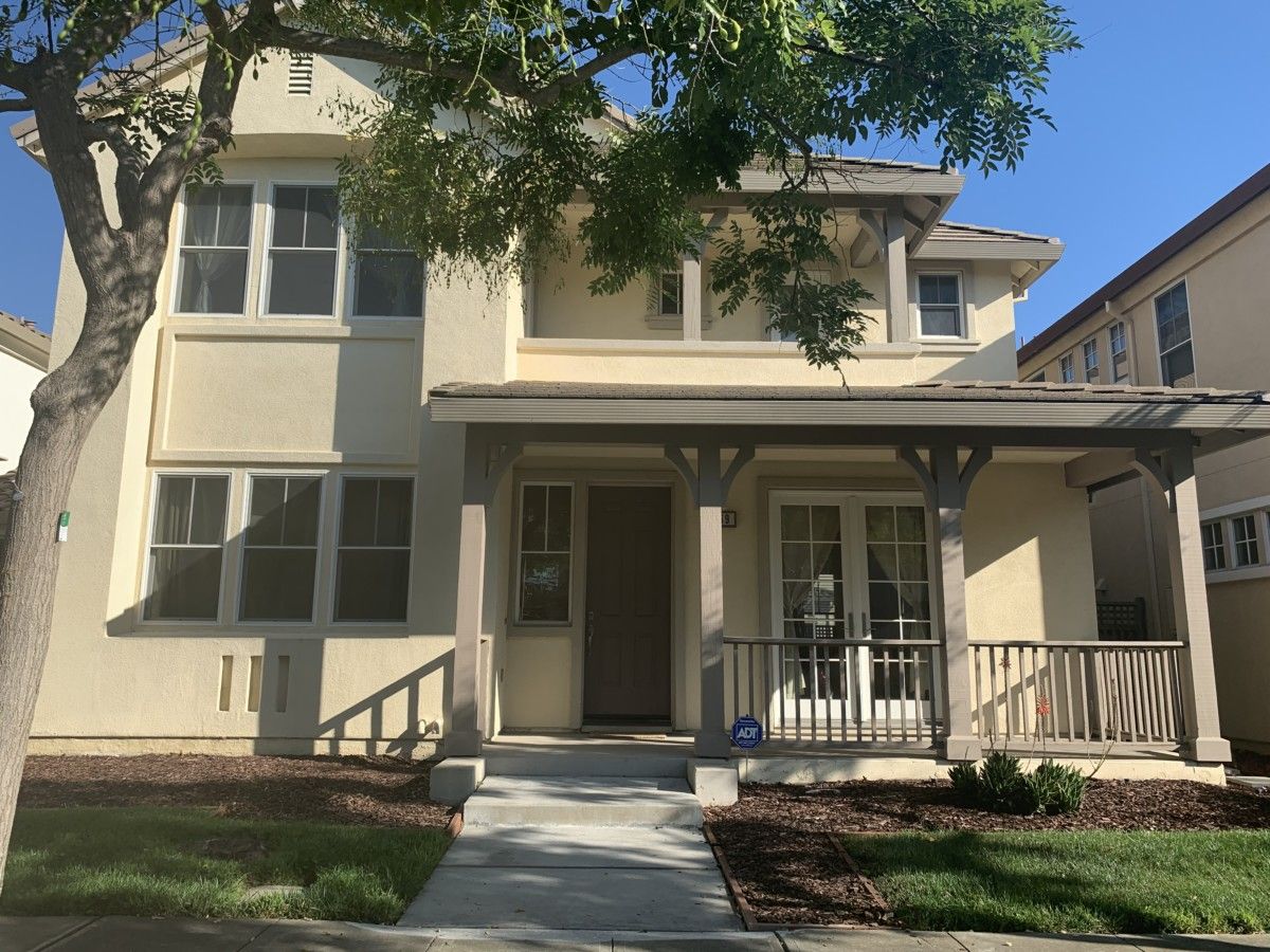 369 Hollister Avenue