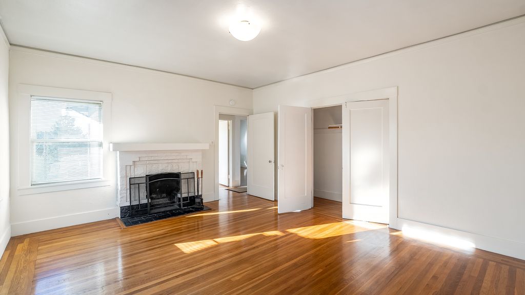 2156 Clinton Avenue #3