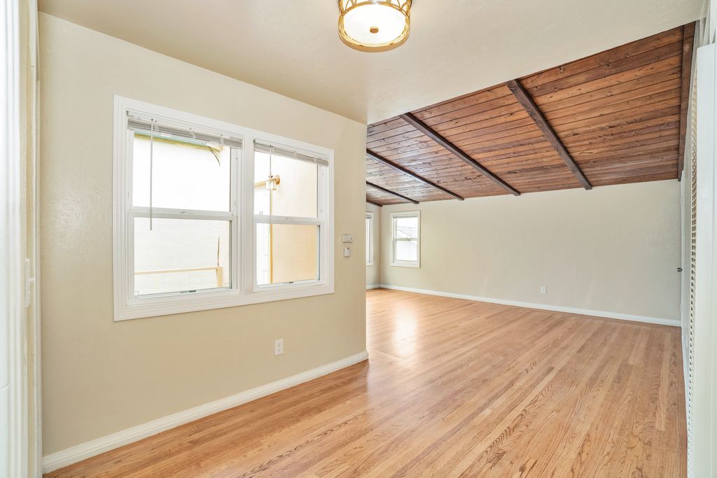 479 Stow Ave