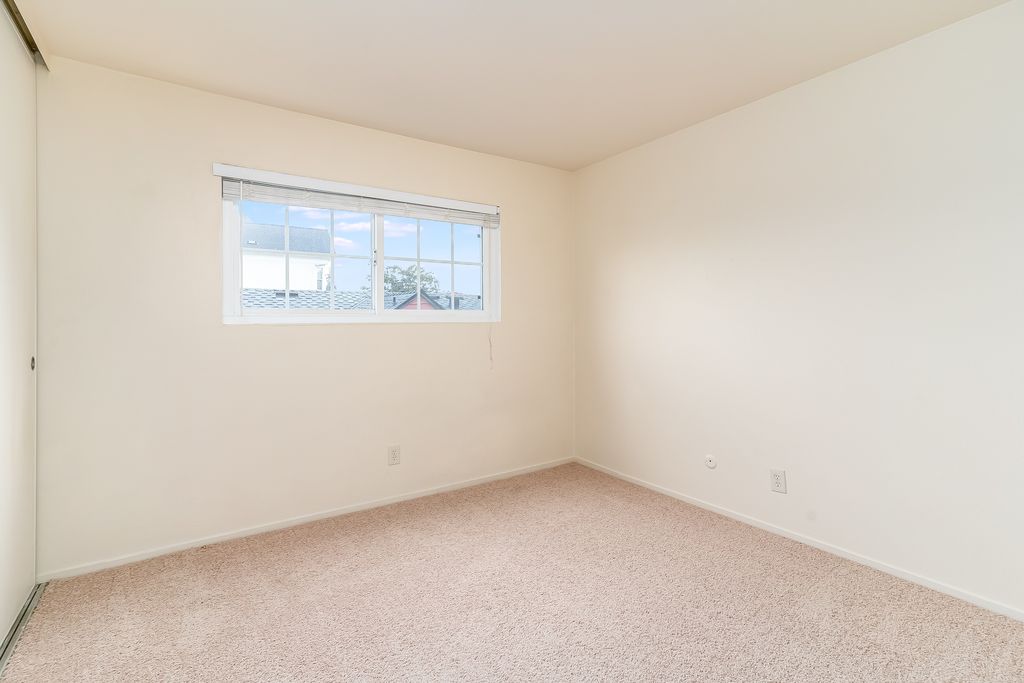 2045 Santa Clara #E