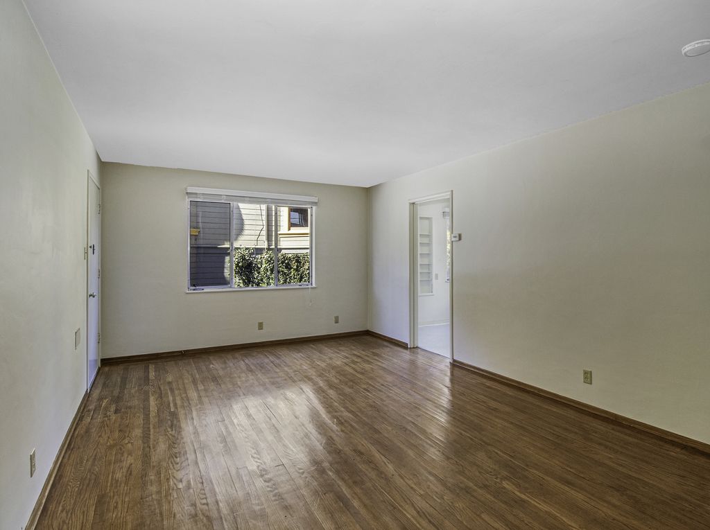 2145 Santa Clara Ave #B