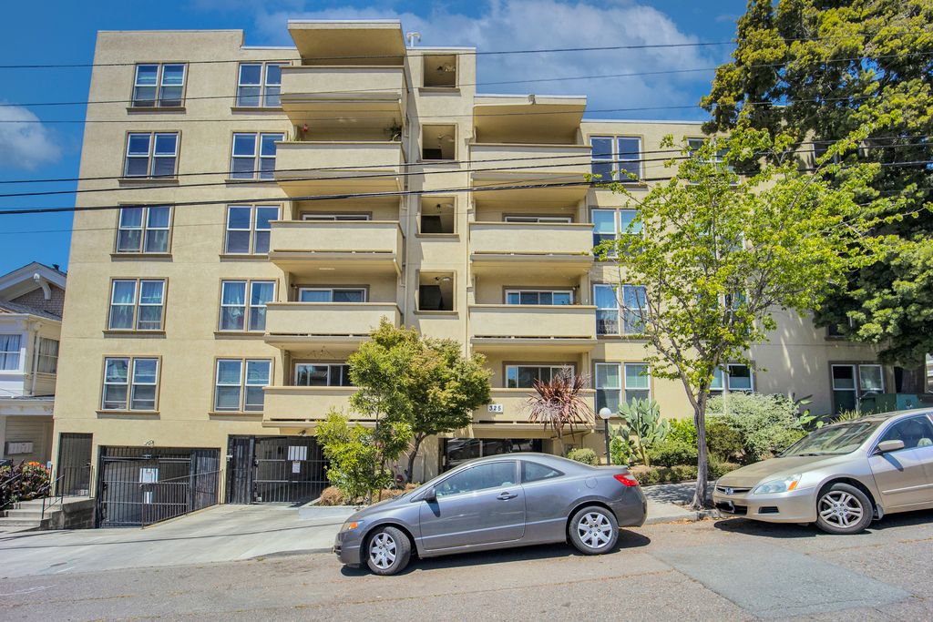 325 Lenox Ave #406
