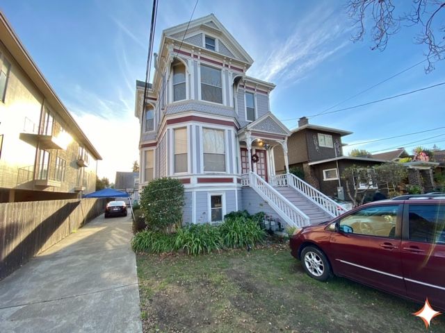 1726 Central Avenue