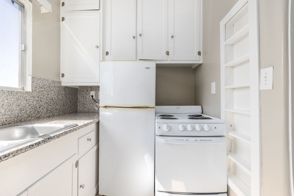 922 Chestnut St Apt #4