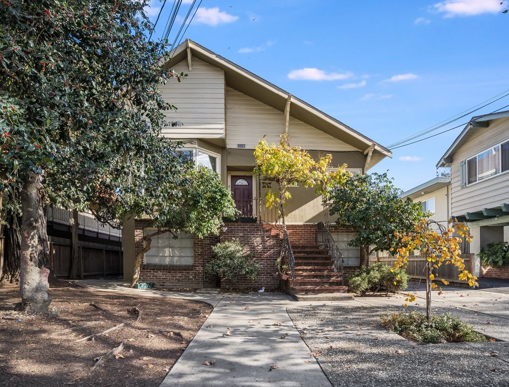 1526 Verdi St. #A