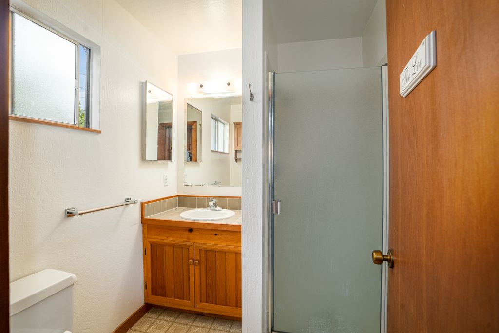 928 Lafayette Street #6
