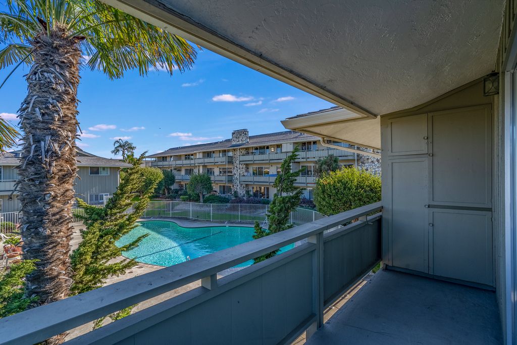 339 Broadway #213