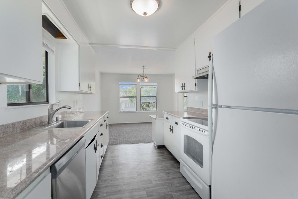 731 Santa Clara Ave #B