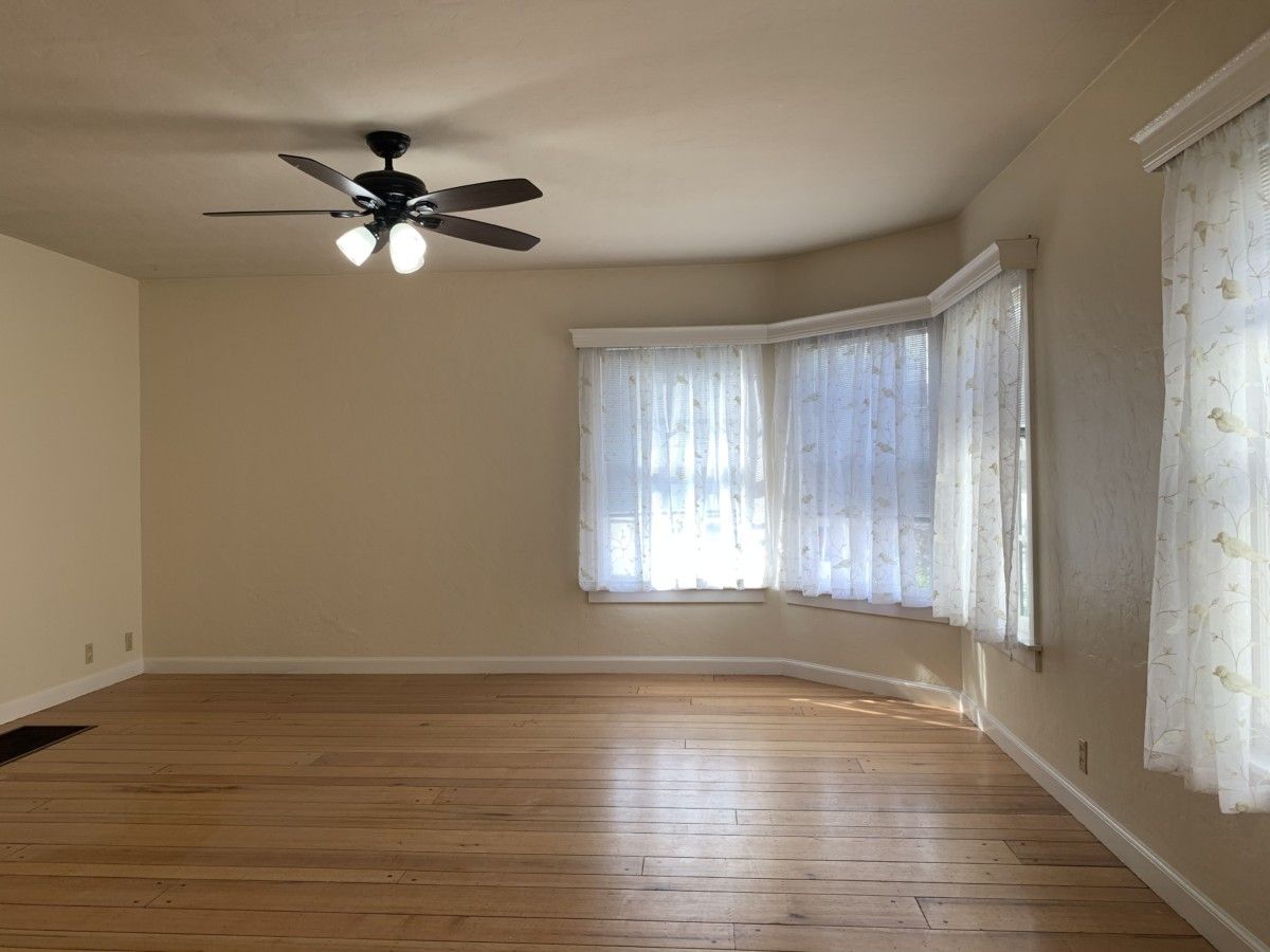 2211 Santa Clara Ave