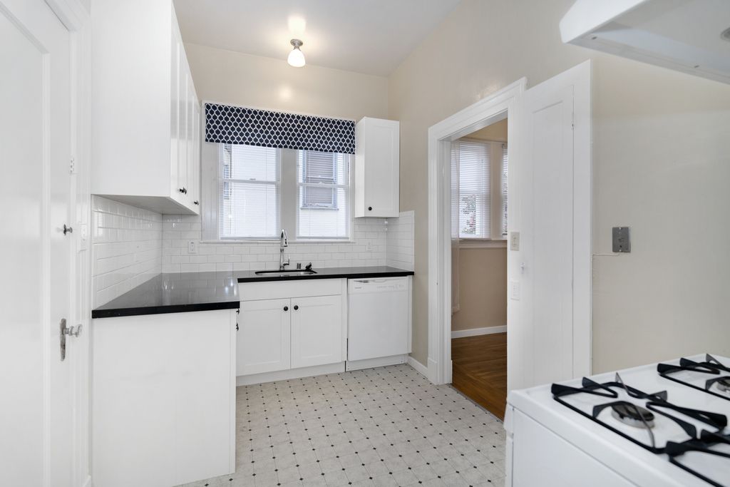 1438 Lafayette Street #2