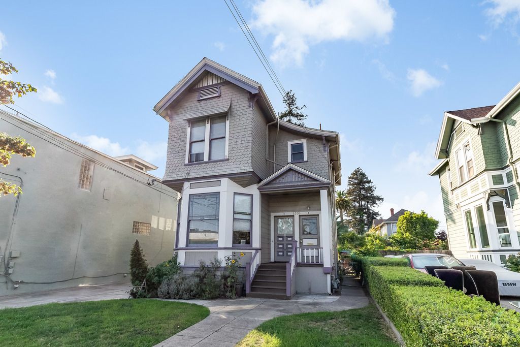 1205 Chestnut Street #A