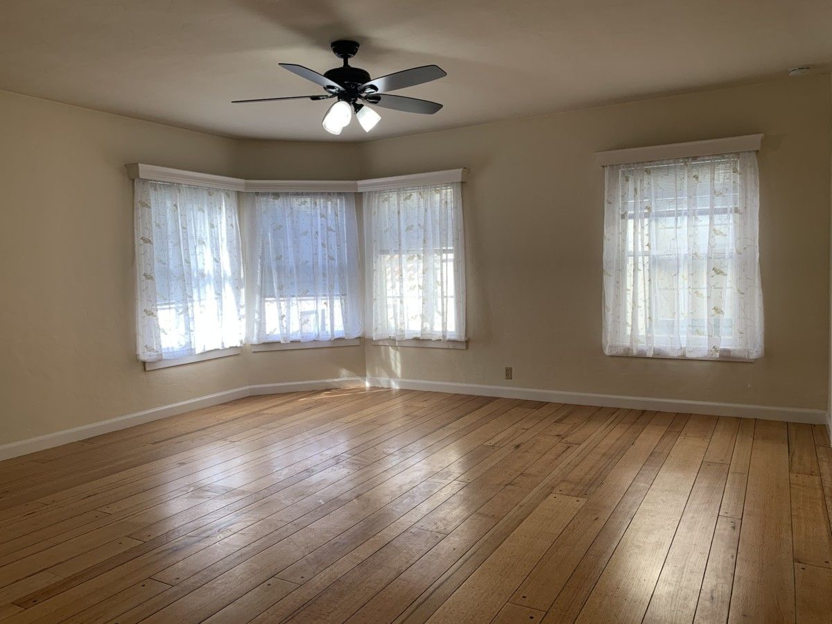 2211 Santa Clara Ave