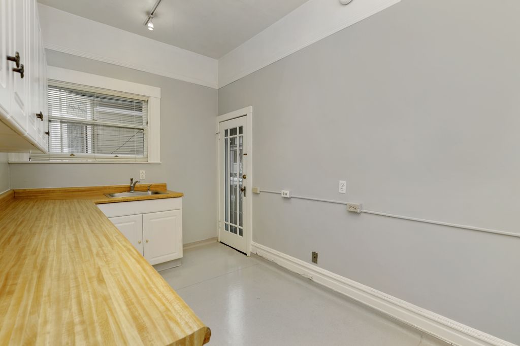 1529 Verdi Street #C