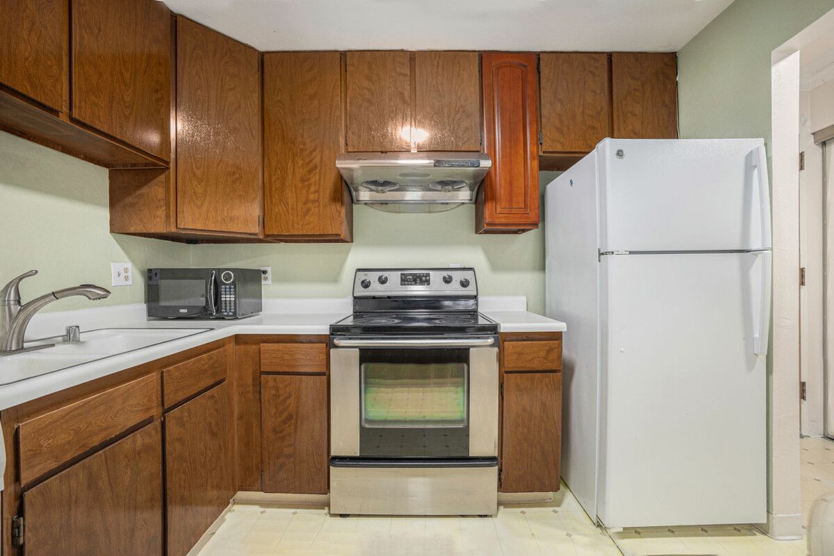 336 E. 15th Street #3