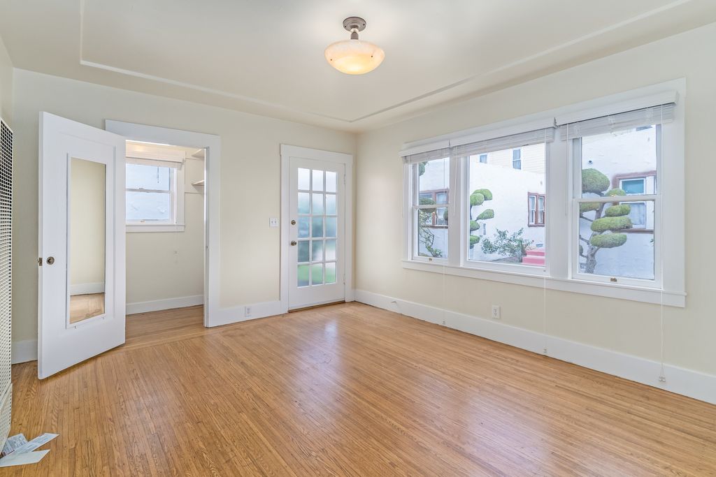 1106 Park Ave #6