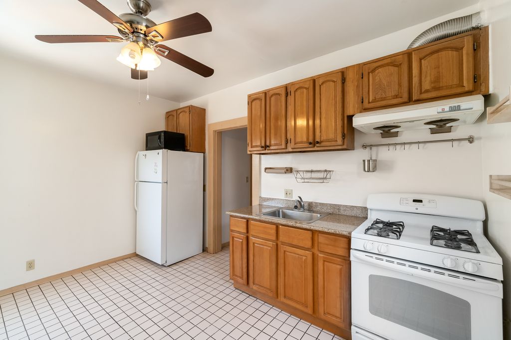 1217 Santa Clara #B
