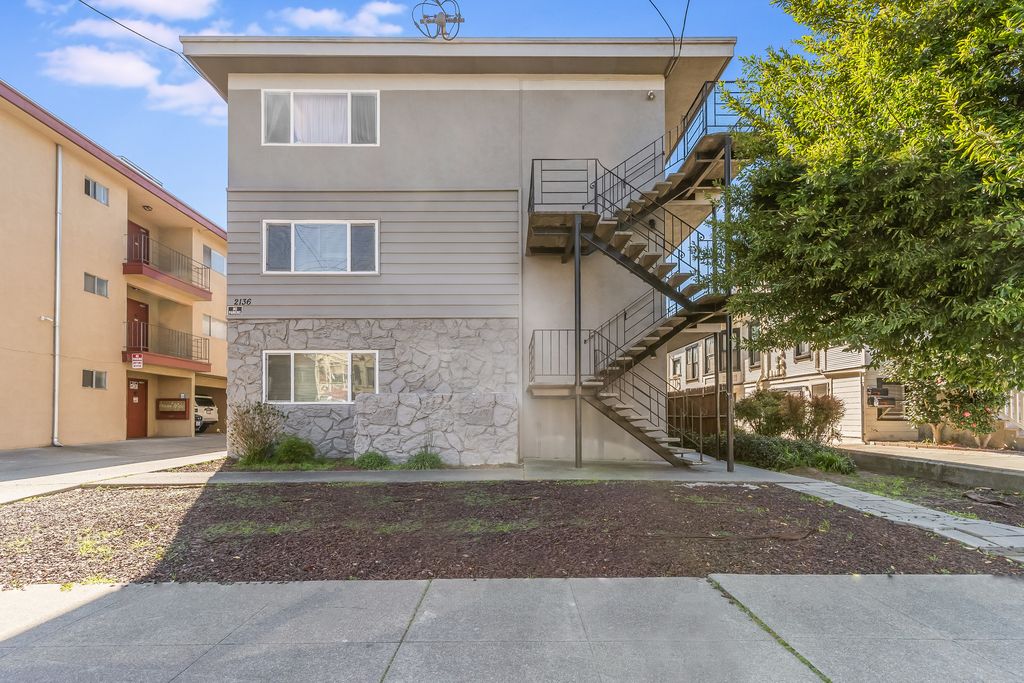 2136 Lincoln Ave #C