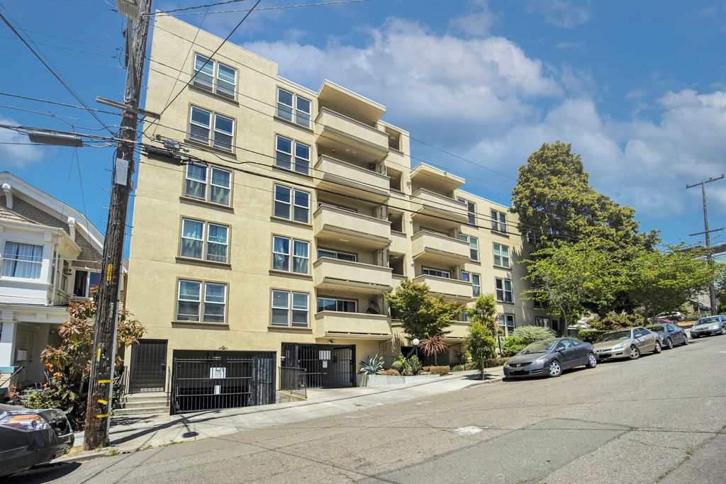 325 Lenox Ave #406