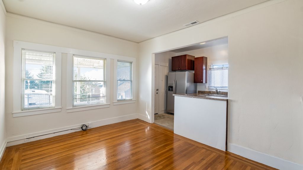 2156 Clinton Avenue #3