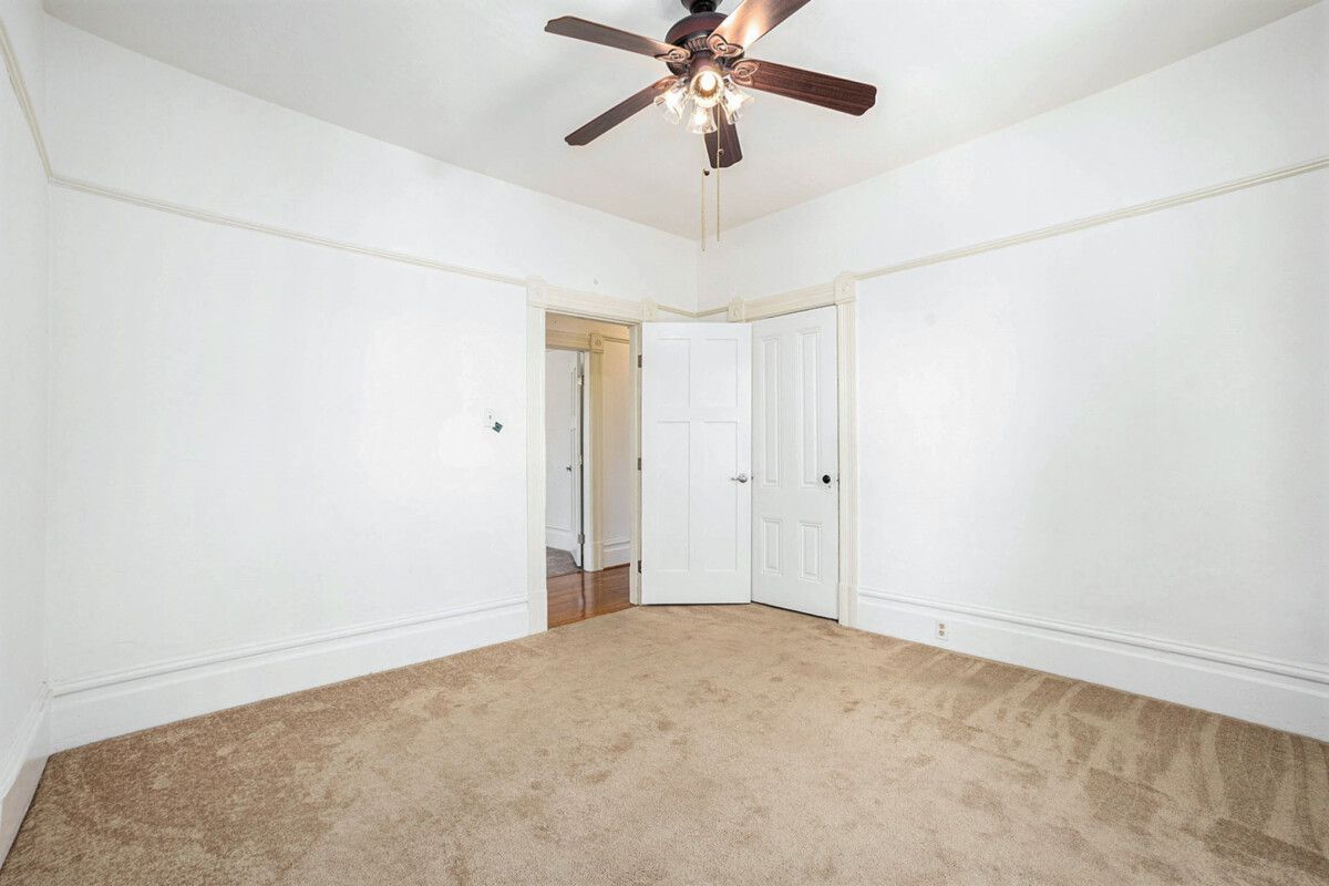 1813 Clinton Ave #B