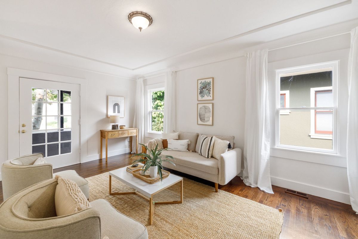 1524 Broadway