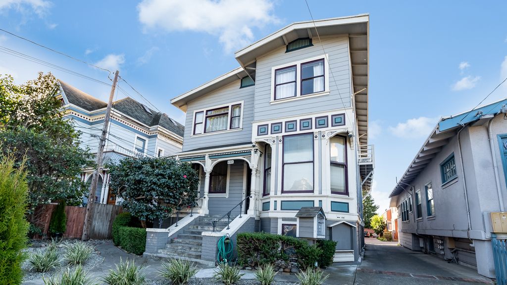 2156 Clinton Avenue #3